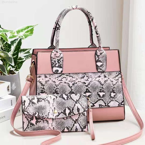 hand bag buy a 2021 fashion snake skin pattern trend soft leather women's laser child mother messenger, Black;red
hand bag buy a 2021 fashion snake skin pattern trend soft leather women's laser child mother messenger, Black;red