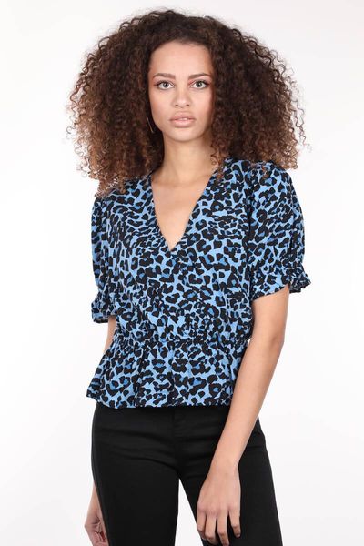 women's blouses & shirts blue print double breasted collar waist fitted women blouse, White
women's blouses & shirts blue print double breasted collar waist fitted women blouse, White