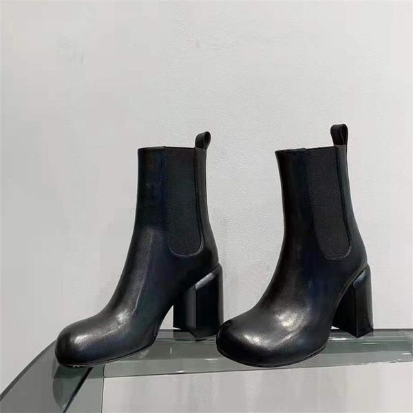 boots trendy brand short women's thick-heeled round-toe high-heeled leather bot as mujer's luxury shoes desi, Black
boots trendy brand short women's thick-heeled round-toe high-heeled leather bot as mujer's luxury shoes desi, Black