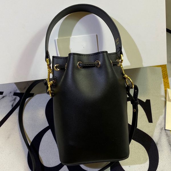 Multi Pochette Hourglass Bag designer P family bags 2021 C Nylon mini Hanghhangbag akend L Luxury zhouzhoubao G Telfar quilted handbags Wome
Multi Pochette Hourglass Bag designer P family bags 2021 C Nylon mini Hanghhangbag akend L Luxury zhouzhoubao G Telfar quilted handbags Wome
