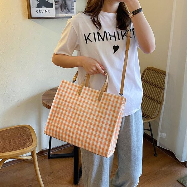 handbag women's bag 2021 trend fashion portable canvas lattice large capacity student commuting one shoulder messenger, Black;red
handbag women's bag 2021 trend fashion portable canvas lattice large capacity student commuting one shoulder messenger, Black;red