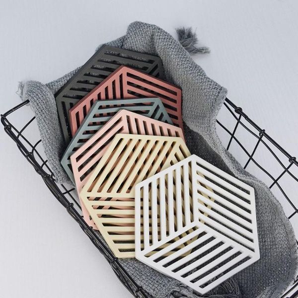 table runner chic silicone cup hexagon mats pad heat-insulated bowl placemat home decor deskeco-friendly japanese simple 1pcs
table runner chic silicone cup hexagon mats pad heat-insulated bowl placemat home decor deskeco-friendly japanese simple 1pcs