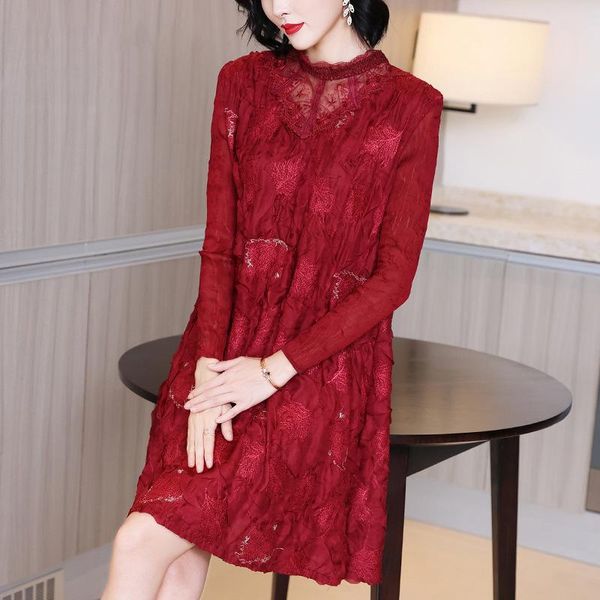 casual dresses high end lace red dress autumn winter 2021 women's long sleeves pleated, Black;gray
casual dresses high end lace red dress autumn winter 2021 women's long sleeves pleated, Black;gray