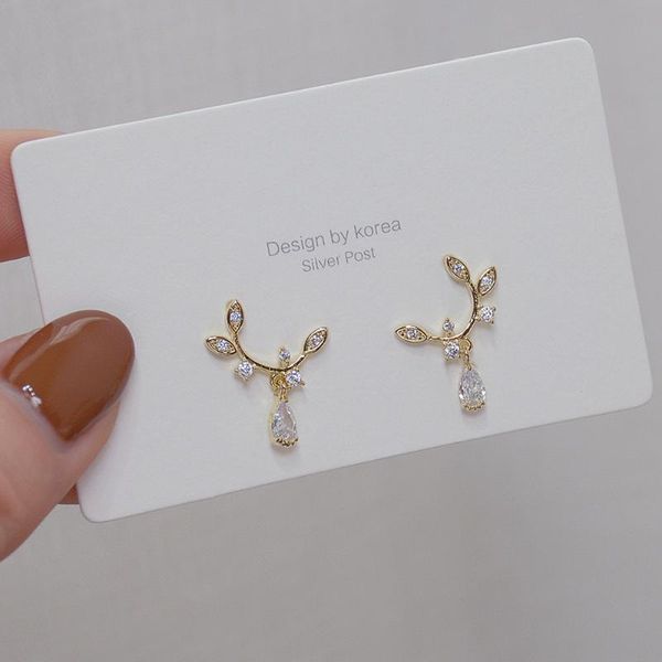 stud 14k real gold fashion jewelry water drop leaves exquisite earrings for women elegant simple earring s925 needle, Golden;silver
stud 14k real gold fashion jewelry water drop leaves exquisite earrings for women elegant simple earring s925 needle, Golden;silver