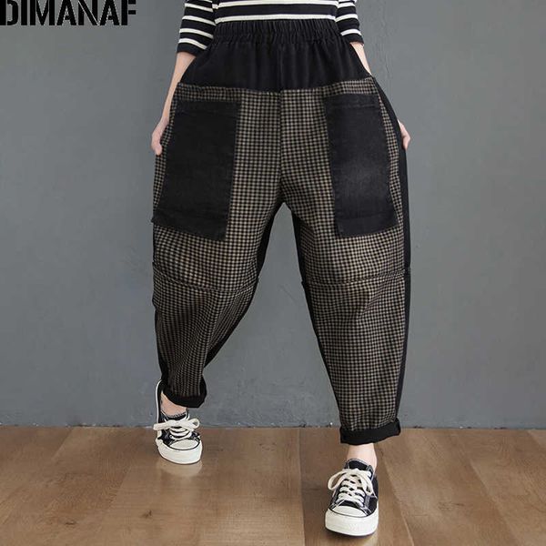 plus size women denim jeans pants long loose vintage black print plaid trousers female elastic waist pockets 210531, Blue
plus size women denim jeans pants long loose vintage black print plaid trousers female elastic waist pockets 210531, Blue