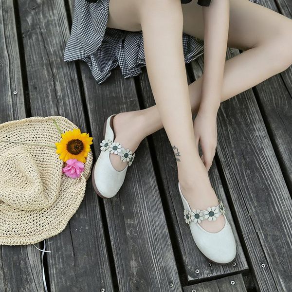 slippers 2021 fashion outer wear dou korean version of the wild flat mule lazy summer baotou ban tuo xie female, Black
slippers 2021 fashion outer wear dou korean version of the wild flat mule lazy summer baotou ban tuo xie female, Black