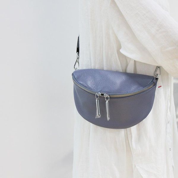 small bag 2021 fashion soft leather wide shoulder strap messenger women waist bags 
small bag 2021 fashion soft leather wide shoulder strap messenger women waist bags