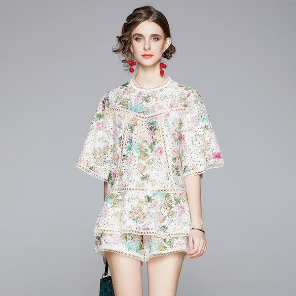 bohemian hollow out embroidery 2pcs set women o-neck floral print loose + high waist shorts female two piece w1313, White
bohemian hollow out embroidery 2pcs set women o-neck floral print loose + high waist shorts female two piece w1313, White