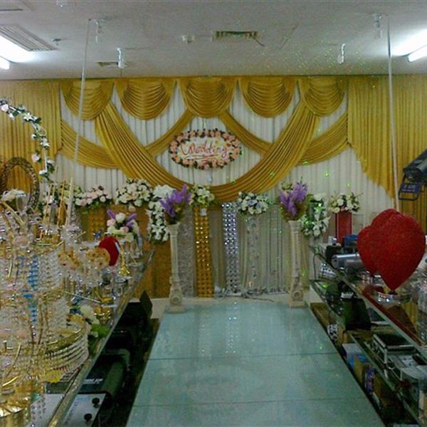 party decoration elegant wedding backdrop gold ice silk fabric curtain swags size and color can be customized
party decoration elegant wedding backdrop gold ice silk fabric curtain swags size and color can be customized