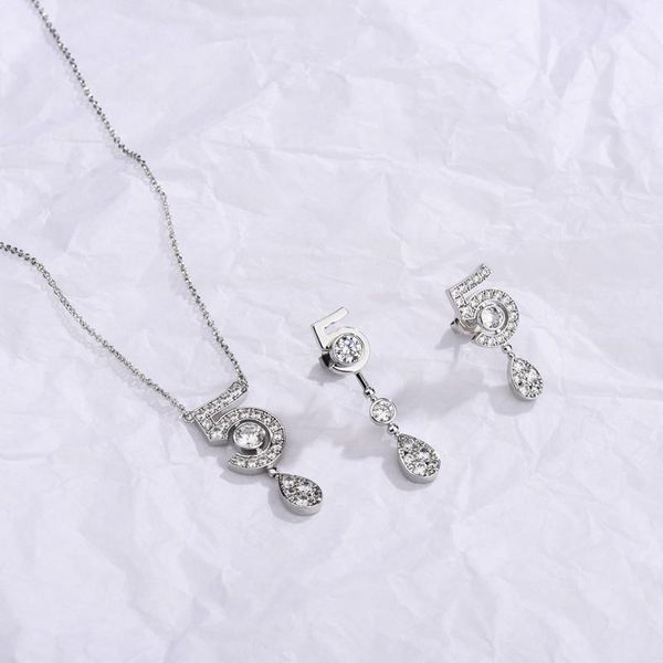 chokers timeless wonder gorgeous zirconia geo charm necklace women designer jewelry gothic ins party fancy gift egirl emo kpop date 5436, Golden;silver
chokers timeless wonder gorgeous zirconia geo charm necklace women designer jewelry gothic ins party fancy gift egirl emo kpop date 5436, Golden;silver