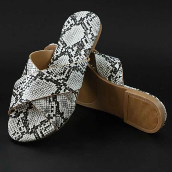 women summer snake pattern slippers woman open toe flat casual cross female fashion non slip ladies shoes xx161 210625, Black
women summer snake pattern slippers woman open toe flat casual cross female fashion non slip ladies shoes xx161 210625, Black