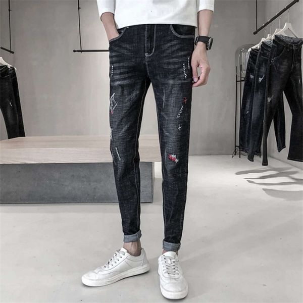 men's jeans embroidery autumn and winter black korean slim legged elastic small straight casual pants 1pke, Blue
men's jeans embroidery autumn and winter black korean slim legged elastic small straight casual pants 1pke, Blue