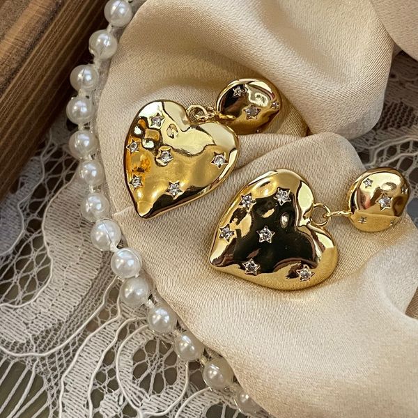 EuropeanandAmericansimpledesignsilverneedleheart-shapedcarvedfive-pointedstarzircongold-platedfashionwomensearri
EuropeanandAmericansimpledesignsilverneedleheart-shapedcarvedfive-pointedstarzircongold-platedfashionwomensearri