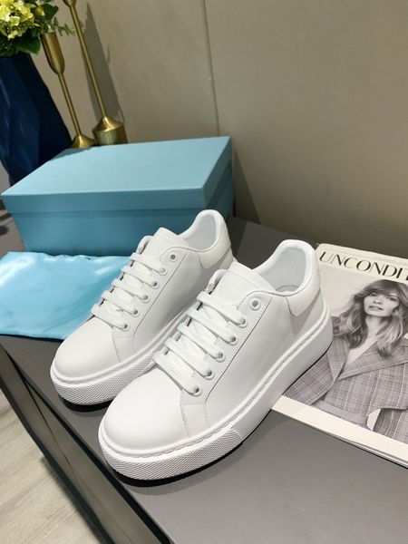 new release italy brand women sneakers super star shoes luxury golden sequin classic white do-old dirty designer man casual shoe 0702, Black
new release italy brand women sneakers super star shoes luxury golden sequin classic white do-old dirty designer man casual shoe 0702, Black