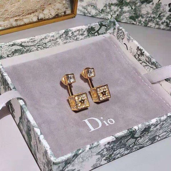 70% off outlet online 2021 family dice letter full diamond fashion silver needle earrings female, Golden
70% off outlet online 2021 family dice letter full diamond fashion silver needle earrings female, Golden