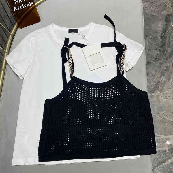 two piece t-shirt, hardware chain, small fragrance, exquisite handmade wool hook flower heavy industry vest category clothing outlet, White
two piece t-shirt, hardware chain, small fragrance, exquisite handmade wool hook flower heavy industry vest category clothing outlet, White