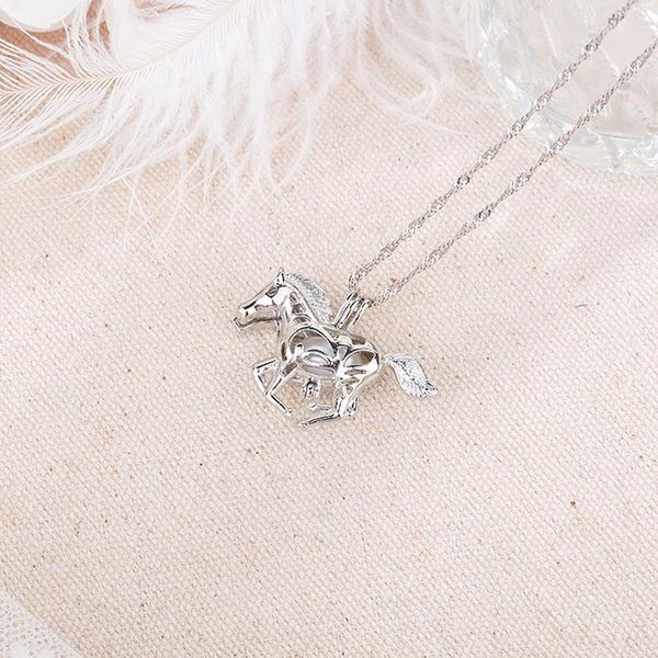 pendant necklaces fluorescence necklace horse luminous women birthday gift glow in the dark yellow blue green three color, Silver
pendant necklaces fluorescence necklace horse luminous women birthday gift glow in the dark yellow blue green three color, Silver