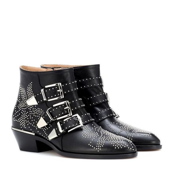boots short cowhide thick heel low ankle rivet women's shoes in autumn winter 2021, Black
boots short cowhide thick heel low ankle rivet women's shoes in autumn winter 2021, Black