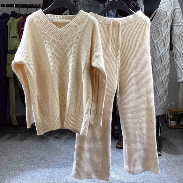 pants Winter trousers bottomed high waist with low v long temper turtleneck commuter sweater knitted-out set of two pieces, White
pants Winter trousers bottomed high waist with low v long temper turtleneck commuter sweater knitted-out set of two pieces, White