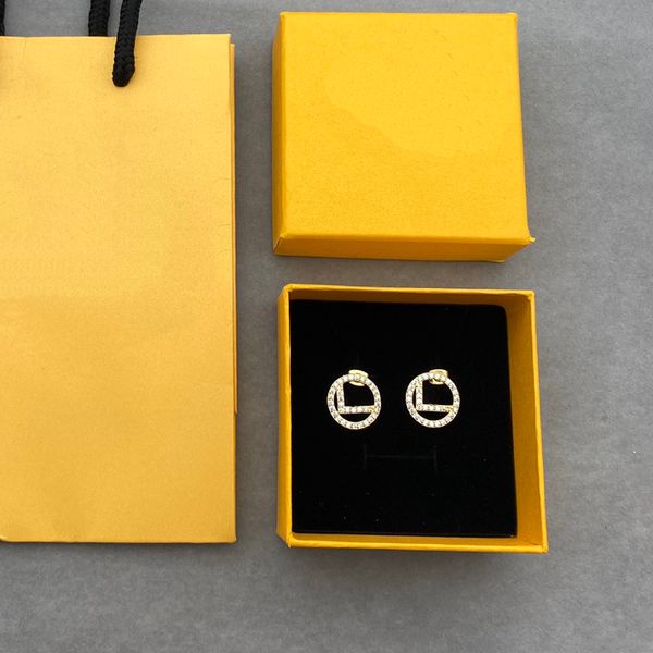 designers letter stud earrings ladies classic earrings luxury diamond set youth fashion brand wedding jewelry, Golden;silver
designers letter stud earrings ladies classic earrings luxury diamond set youth fashion brand wedding jewelry, Golden;silver