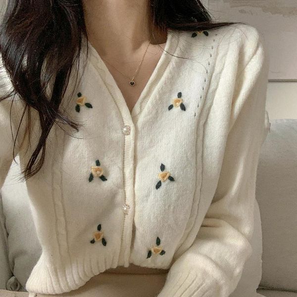 women's knits & tees floral sweaters korean style embroidered pearl button knitted cardigan fashion coat vintage clothing 2021 pull fem, White
women's knits & tees floral sweaters korean style embroidered pearl button knitted cardigan fashion coat vintage clothing 2021 pull fem, White