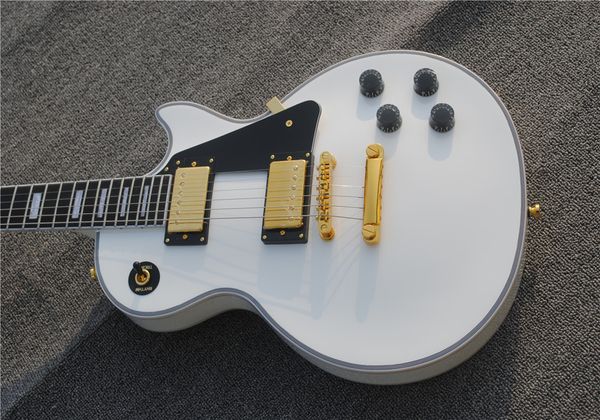 custom shop rosewood fingerboard. electric guitar golden hardware, white, real picture shooting,
custom shop rosewood fingerboard. electric guitar golden hardware, white, real picture shooting,