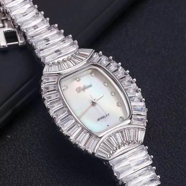 luxury diamond women brand jewelry watches vintage oval watch full steel bracelet wrist roman business analog clocks wristwatches, Slivery;brown
luxury diamond women brand jewelry watches vintage oval watch full steel bracelet wrist roman business analog clocks wristwatches, Slivery;brown