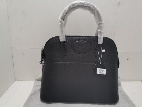 3a quality bolide 31cm totes bags,taurillon clemence leather,shoulder strap and handles,come with dust bag
3a quality bolide 31cm totes bags,taurillon clemence leather,shoulder strap and handles,come with dust bag
