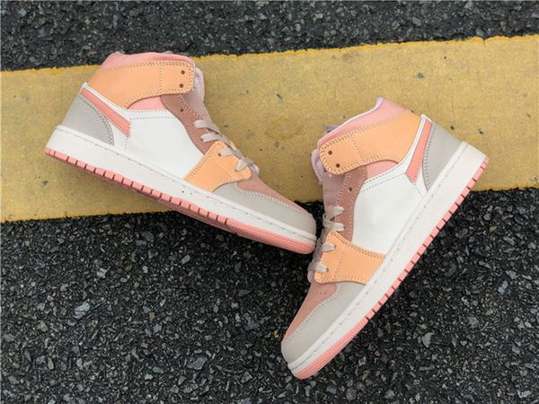 mid og 1s pink orange basketball shoes 2021 women men fashion 1 trainers sneakers full size 36-47.5 with box
mid og 1s pink orange basketball shoes 2021 women men fashion 1 trainers sneakers full size 36-47.5 with box
