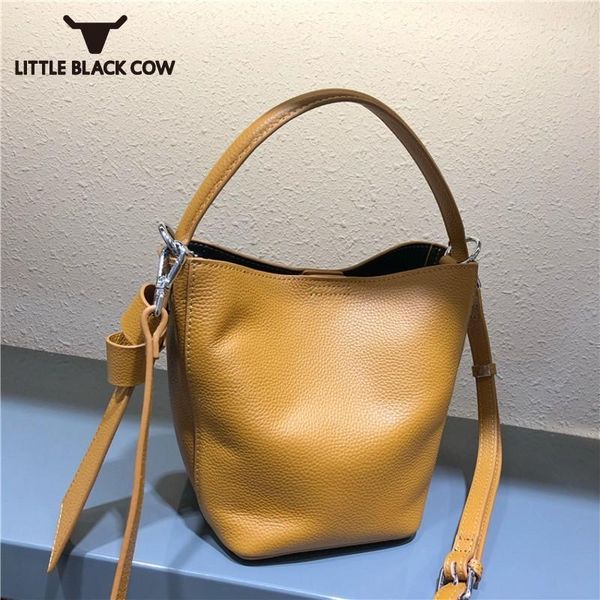 evening bags 2021 korean style fashion solid crossbody womens armpit vintage shoulder bag elegant concise genuine leather handbag
evening bags 2021 korean style fashion solid crossbody womens armpit vintage shoulder bag elegant concise genuine leather handbag