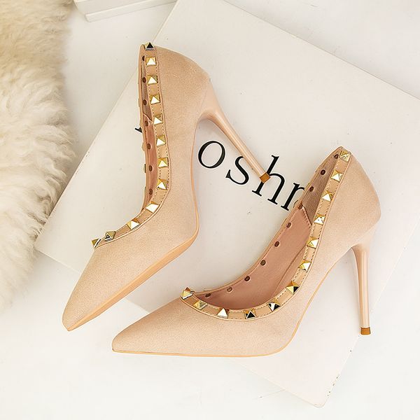 fashion nightclub women's shoes thin heel high heel pointed shallow rivet single shoe high heel women's shoes, Black
fashion nightclub women's shoes thin heel high heel pointed shallow rivet single shoe high heel women's shoes, Black