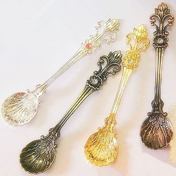 spoons 4 pcs/set retro coffee spoon dessert creative mixing arabic style(random colors)
spoons 4 pcs/set retro coffee spoon dessert creative mixing arabic style(random colors)