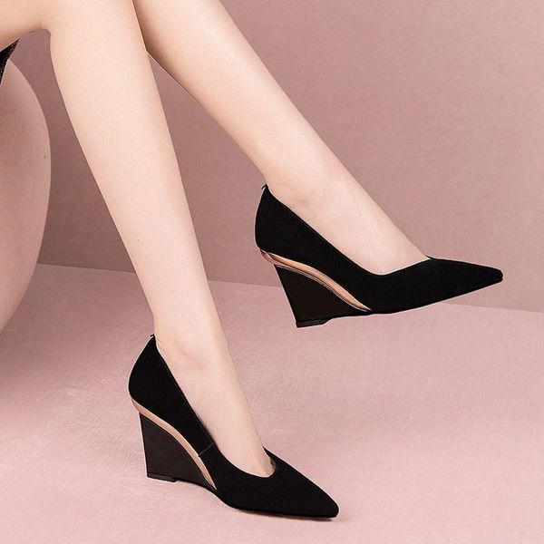 dress shoes 2021 autumn slanted heel pointed toe shallow mouth four seasons women's leather fashion comfortable high heels, Black
dress shoes 2021 autumn slanted heel pointed toe shallow mouth four seasons women's leather fashion comfortable high heels, Black