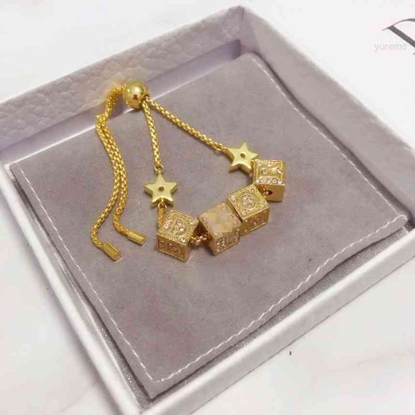 luxury designer fashion necklace d di jia 2021 classic suit dice square earrings simple net red advanced feeling bracelet, Red;brown
luxury designer fashion necklace d di jia 2021 classic suit dice square earrings simple net red advanced feeling bracelet, Red;brown