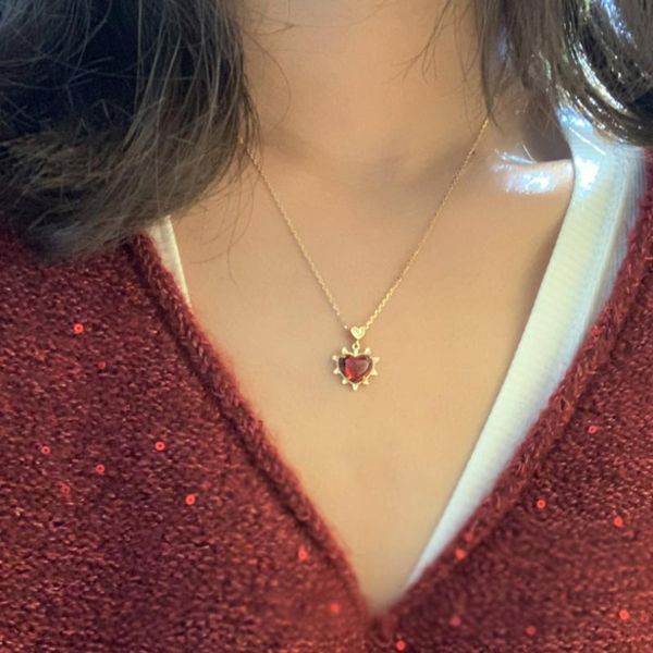 chains silver color red heart pendant necklace iced out cubic zirconia retro sweet fashion jewelry gift for women
chains silver color red heart pendant necklace iced out cubic zirconia retro sweet fashion jewelry gift for women