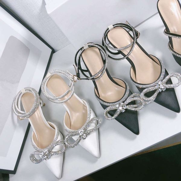 2021 new pointed bow rhinestone high heels diamond silk bandage thin high heels women's sandals trend, Black
2021 new pointed bow rhinestone high heels diamond silk bandage thin high heels women's sandals trend, Black