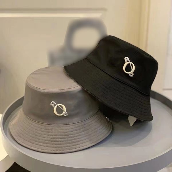 luxurys designers bucket hat men's and women's social gathering fashion fisherman's hats noble temperament sun cap hat 2 colo, Blue;gray
luxurys designers bucket hat men's and women's social gathering fashion fisherman's hats noble temperament sun cap hat 2 colo, Blue;gray