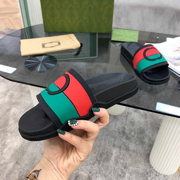 2021 couple fashion casual summer sandals and slippers outdoor sports show classic cartoon simple atmosphere leather l bathroom wholesal, Black
2021 couple fashion casual summer sandals and slippers outdoor sports show classic cartoon simple atmosphere leather l bathroom wholesal, Black