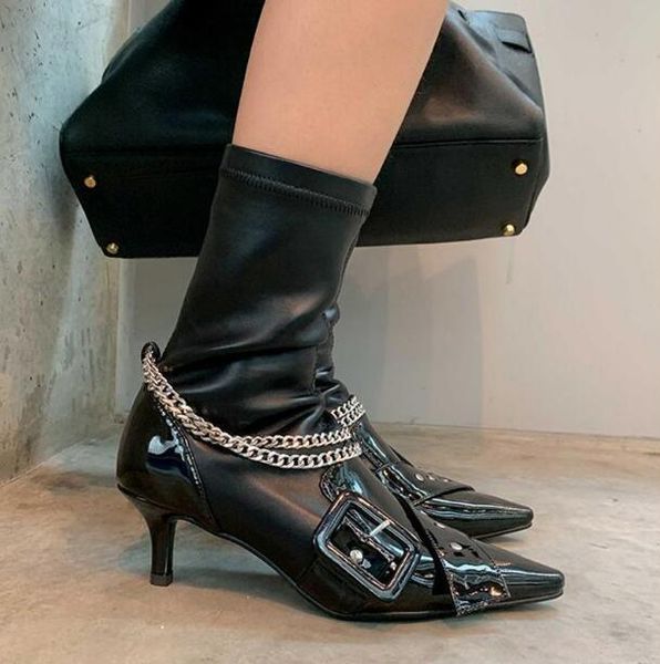boots dipsloot woman fashion black pearls chains buckle 6 cm short female pointed toe retro rivets ankle
boots dipsloot woman fashion black pearls chains buckle 6 cm short female pointed toe retro rivets ankle