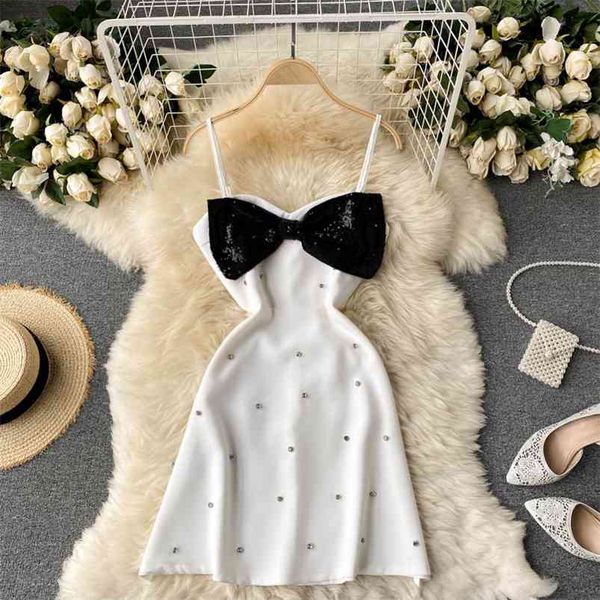 summer fashion temperament retro vestidos female beading heavy industry sequin bow slimming short sling mini dress gk213 210507, Black;gray
summer fashion temperament retro vestidos female beading heavy industry sequin bow slimming short sling mini dress gk213 210507, Black;gray