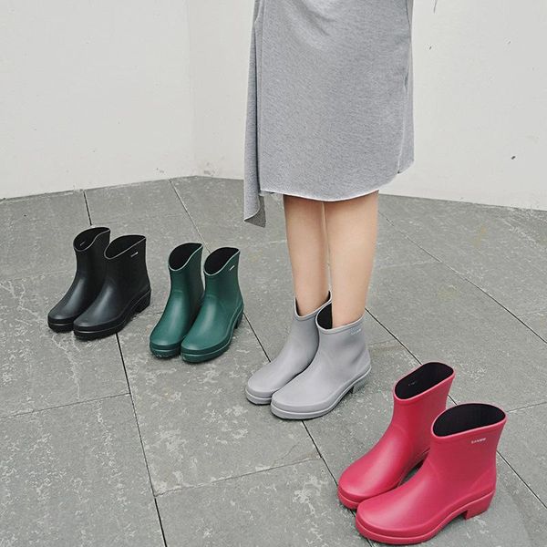 women's shoes 2021 rain boots women waterproof low-tube cute mid-tube ladies water non-slip, Black
women's shoes 2021 rain boots women waterproof low-tube cute mid-tube ladies water non-slip, Black