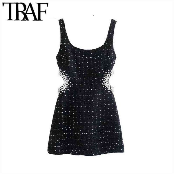 fashion with pearl beads women dress hollow out tweed mini vintage backless zipper wide straps female dresses vestidos, Black;gray
fashion with pearl beads women dress hollow out tweed mini vintage backless zipper wide straps female dresses vestidos, Black;gray