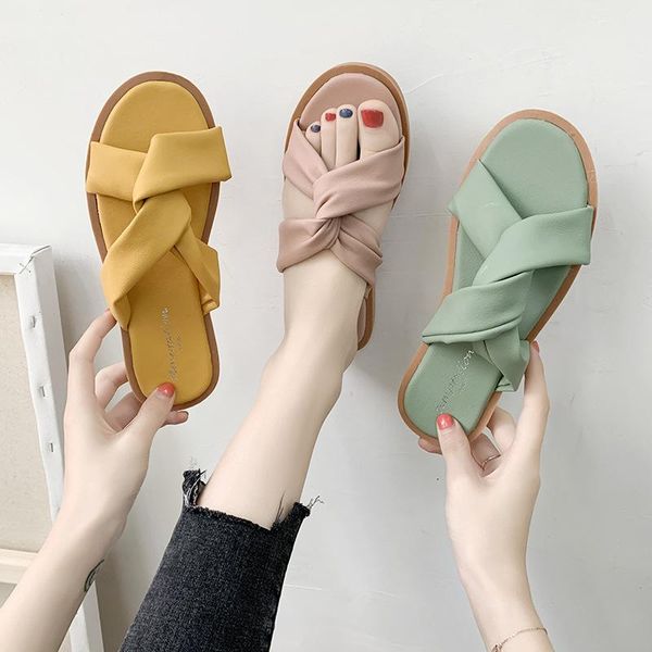 slippers 2021 summer women shoes flat pu leather slipper soft cross beach fashion designer brand color, Black
slippers 2021 summer women shoes flat pu leather slipper soft cross beach fashion designer brand color, Black