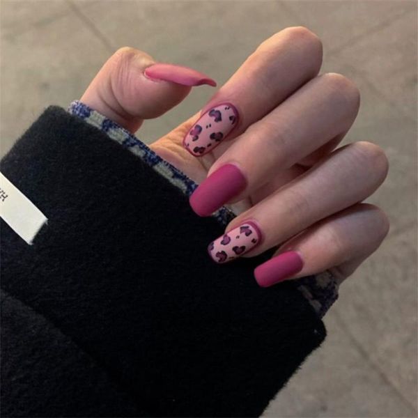 false nails 24pcs/box fashionable pink leopard pattern wearable fake press on short square head lady full cover finished fingernail, Red;gold
false nails 24pcs/box fashionable pink leopard pattern wearable fake press on short square head lady full cover finished fingernail, Red;gold