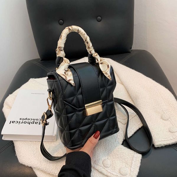 women bag luxury square box design handbags 2021 brand classic leather quilted female crossbody shoulder bags lady clutch
women bag luxury square box design handbags 2021 brand classic leather quilted female crossbody shoulder bags lady clutch