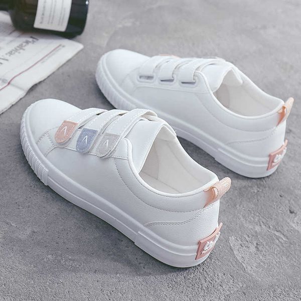 women casual shoes sneakers fashion pu leather shoes breathable flats women vulcanize shoes y0907, Black
women casual shoes sneakers fashion pu leather shoes breathable flats women vulcanize shoes y0907, Black