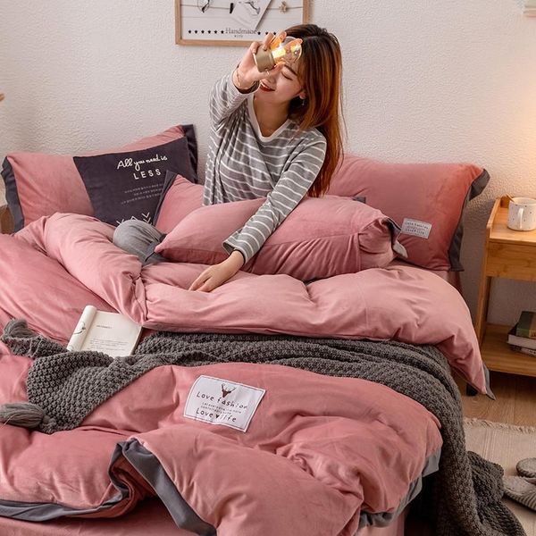 bedding sets nordic simple solid color crystal velvet four-piece thick flannel coral bed quilt cover
bedding sets nordic simple solid color crystal velvet four-piece thick flannel coral bed quilt cover