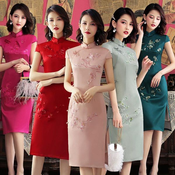 ethnic clothing perfect cheongsam, long skirt, silk imitation, embroidery, double layer, classic, modern, spring, Red
ethnic clothing perfect cheongsam, long skirt, silk imitation, embroidery, double layer, classic, modern, spring, Red
