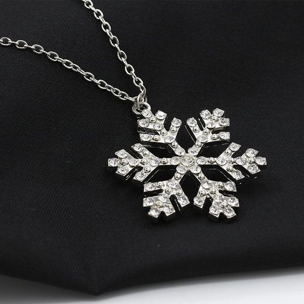 big snowflake silver plated pendant shiny simulated diamand fashion long necklace for women jewelry necklaces
big snowflake silver plated pendant shiny simulated diamand fashion long necklace for women jewelry necklaces