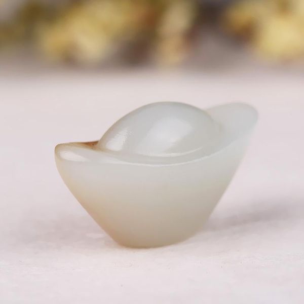 lockets h40#hetian jade white seed material small yuanbao pendant yellow skin, Silver
lockets h40#hetian jade white seed material small yuanbao pendant yellow skin, Silver